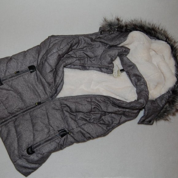 Green Tea Puffer Vest, Faux Fur Lined, Hooded, Zip Pockets, Gray, Size S - Picture 8 of 12